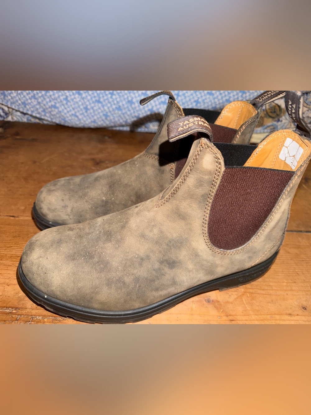 Blundstone Men's Chukka Chelsea Boots in Taupe with Dark Brown Panels